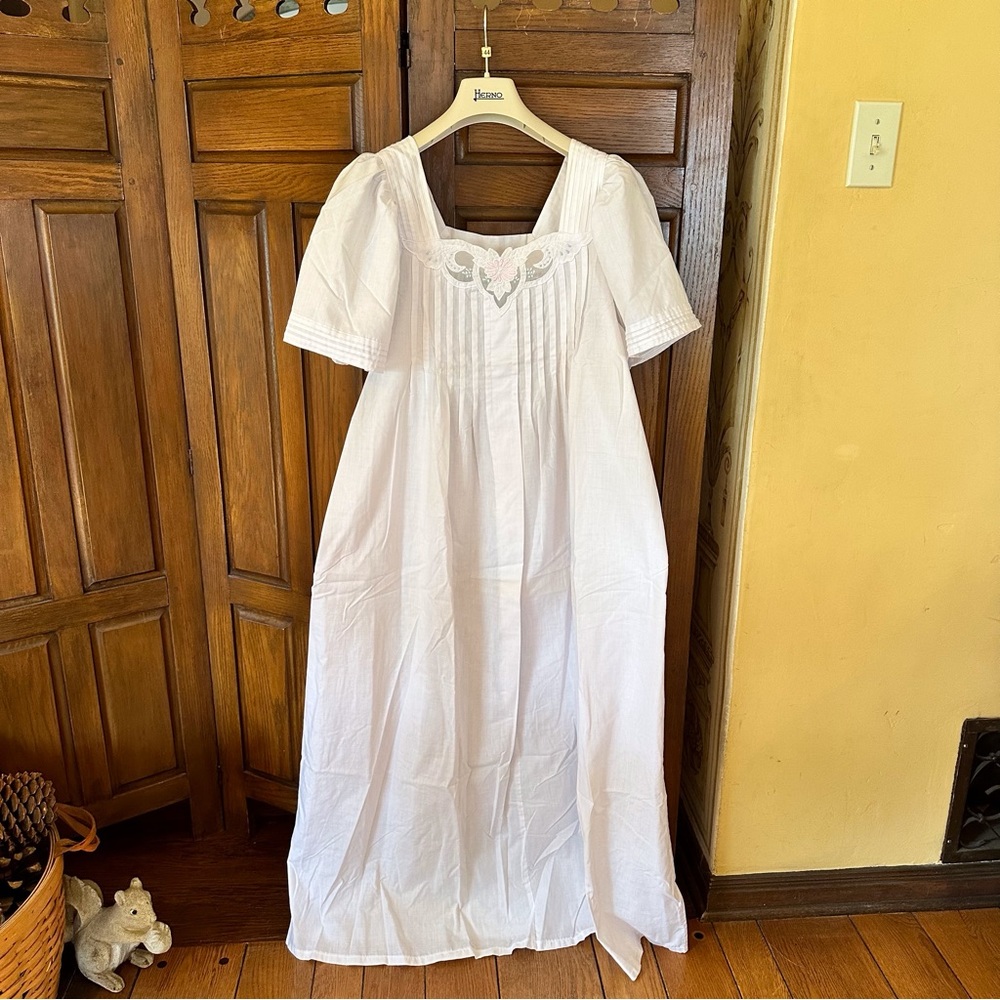 Gilligan & O’Malley Nightgown, White, Size Medium